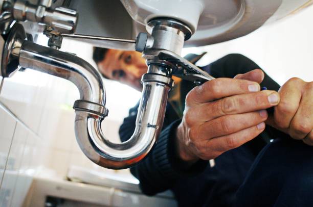 Best Faucet Repair  in Hubbard, OR